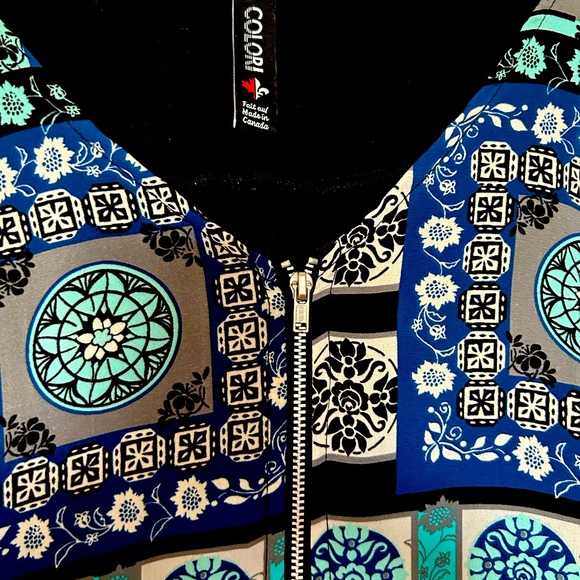 Top - Picture 2 of 2